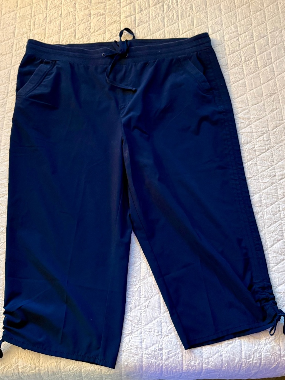 Style & Co, navy blue cropped pull on capris. Size XXL